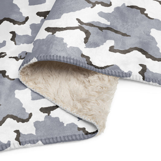 Alaska Tundra CAMO Sherpa blanket - Blankets
