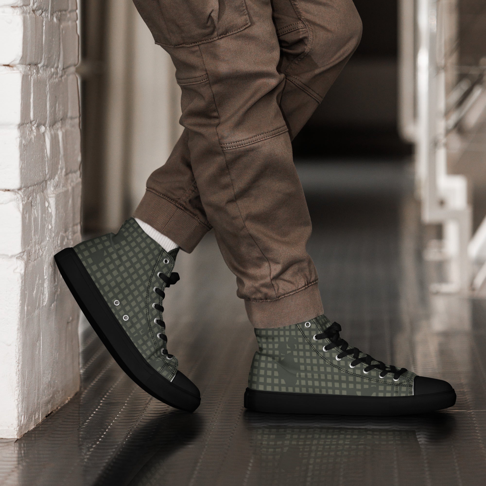 Diamond Camo High-Top Shoes for Men - Black Canvas Sneakers