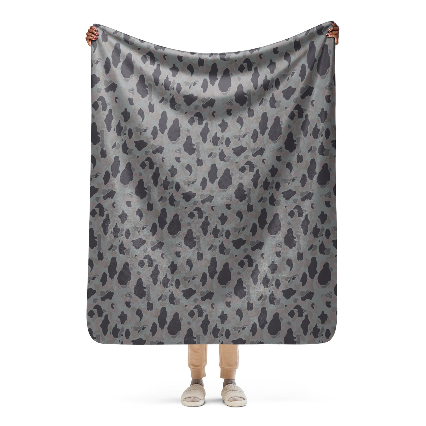 American Frog Skin Snow Shadow CAMO Sherpa Blanket - 50″×60″
