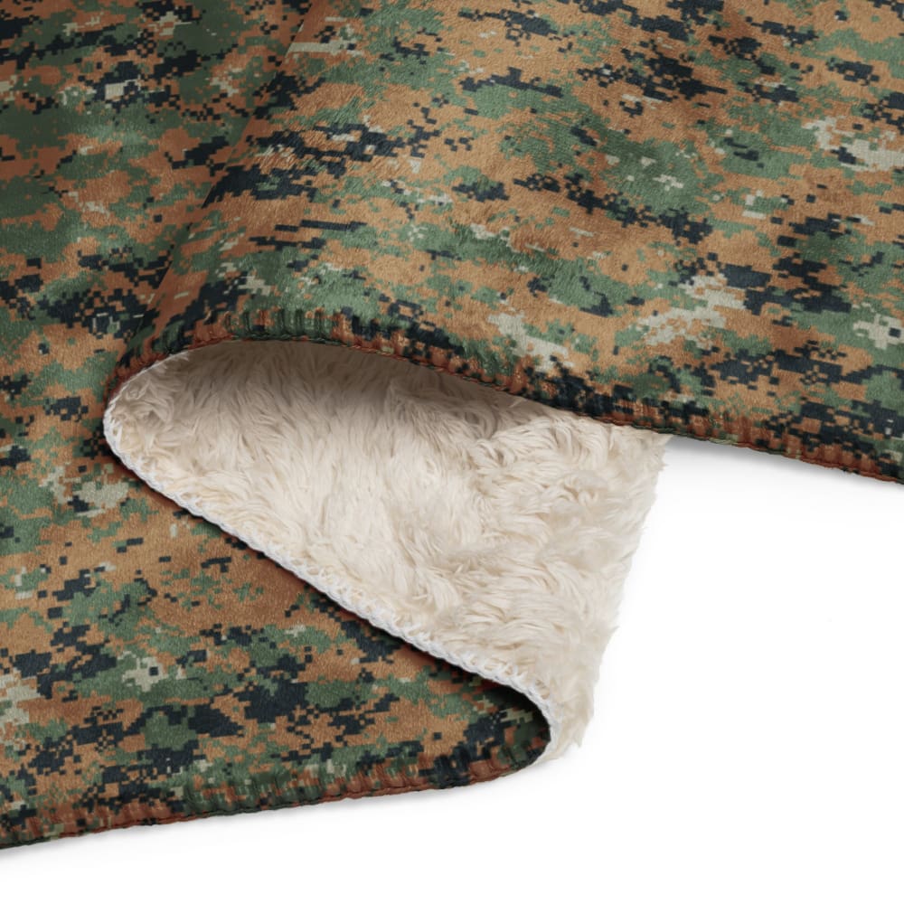 CAMO HQ American MARPAT Woodland CAMO Sherpa blanket