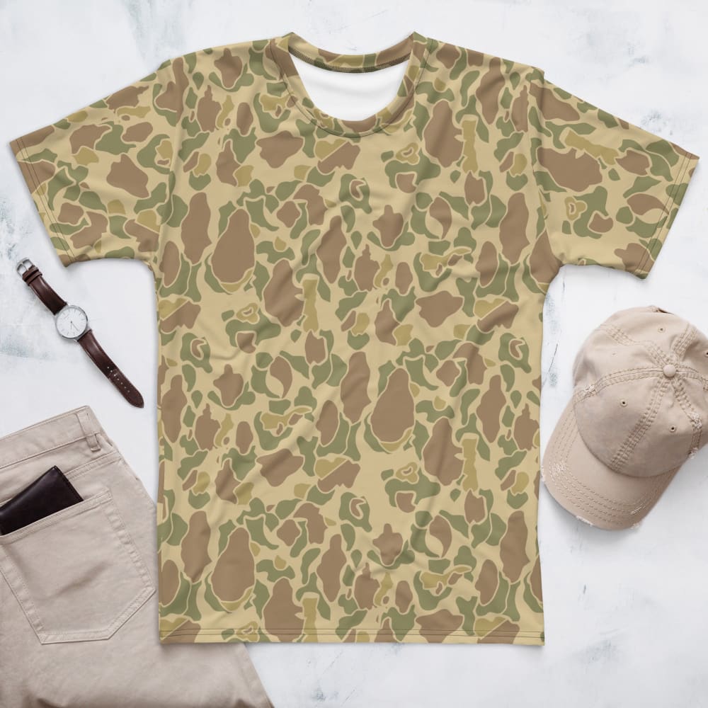 Camo HQ - American WW2 M1942 Frogskin Beach Camo Men’s T-Shirt M