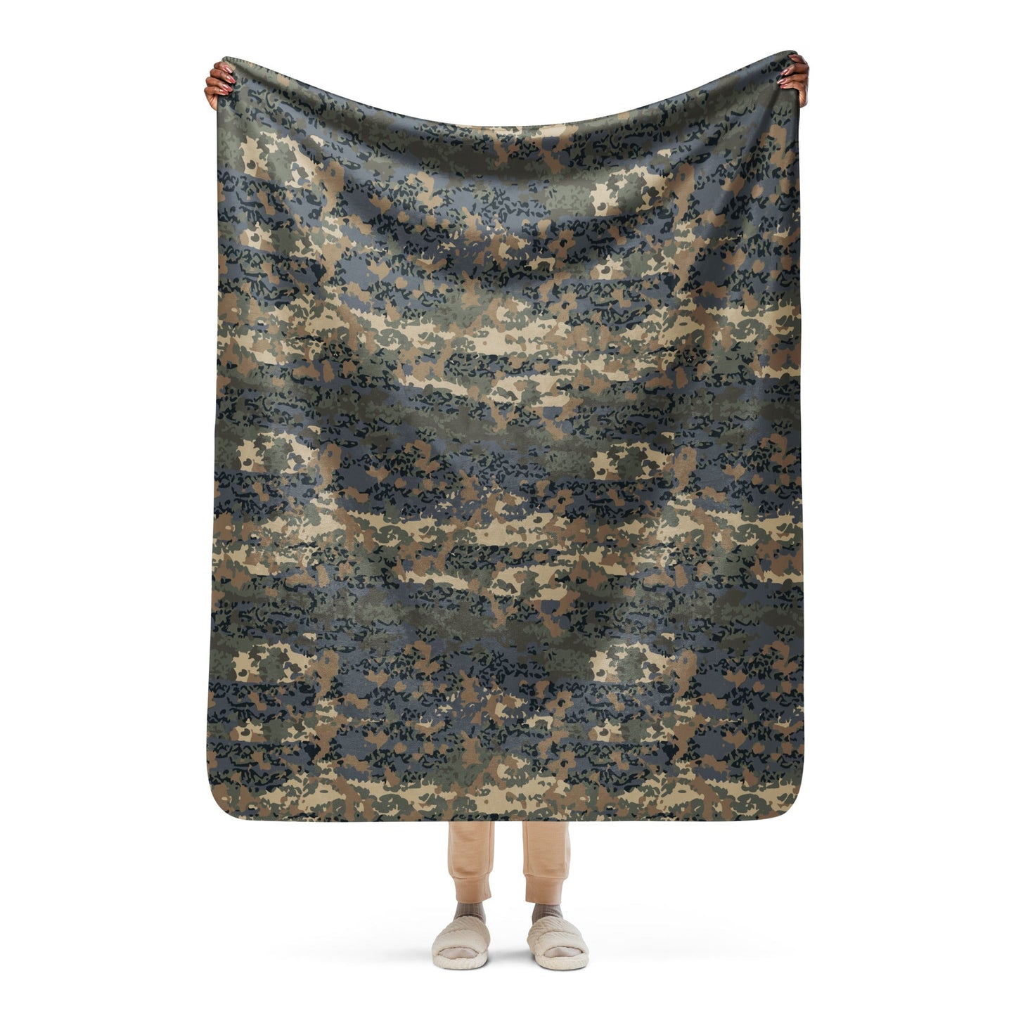Austrian Tarnanzug CAMO Sherpa blanket - 50″×60″ - Blankets