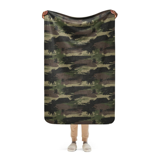 Brushstroke Jungle CAMO Sherpa blanket - 37″×57″