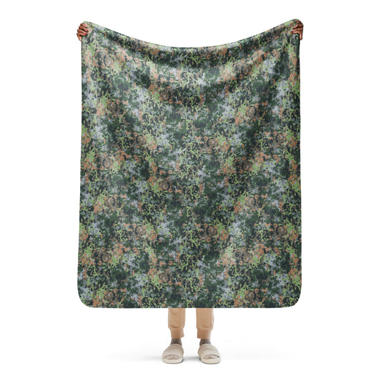Dutch Fractal Green CAMO Sherpa blanket - 50″×60″ - Blankets