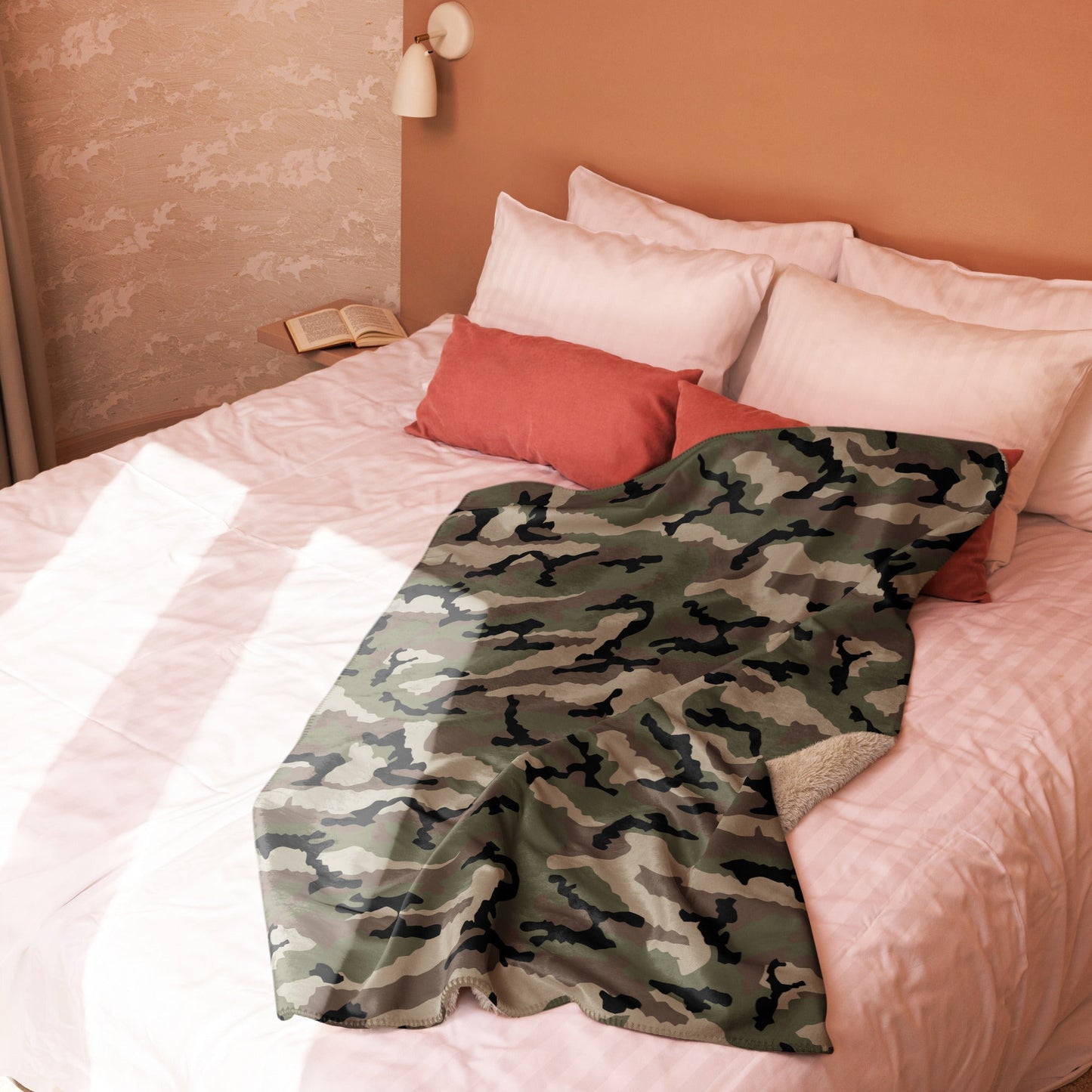 French CCE Woodland CAMO Sherpa blanket - Blankets