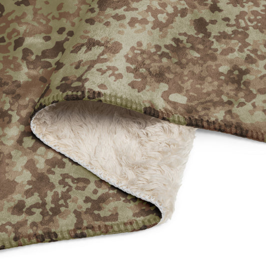 German Flecktarn Desert CAMO Sherpa blanket - Blankets