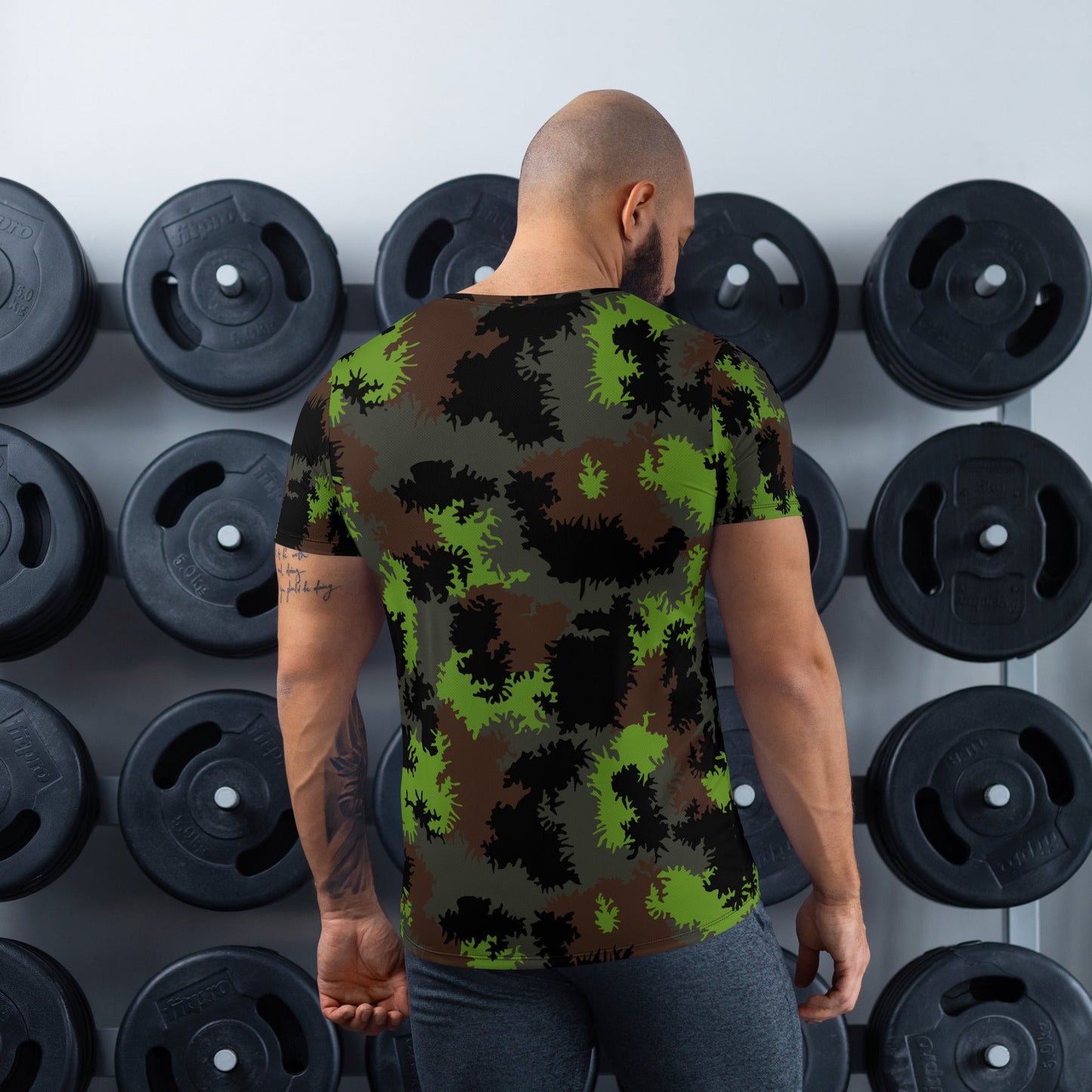 German Truppenversuch Sagezahnmuster CAMO Mens Athletic T-shirt - T-Shirts