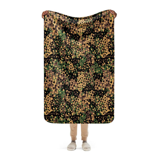 German WW2 Erbsenmuster Pea Dot CAMO Sherpa blanket - 37″×57″