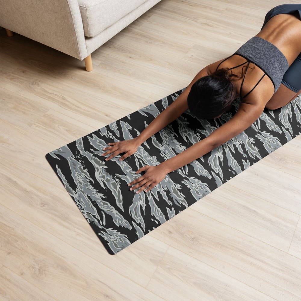 Miami Tiger Stripe Urban Grey CAMO Yoga mat
