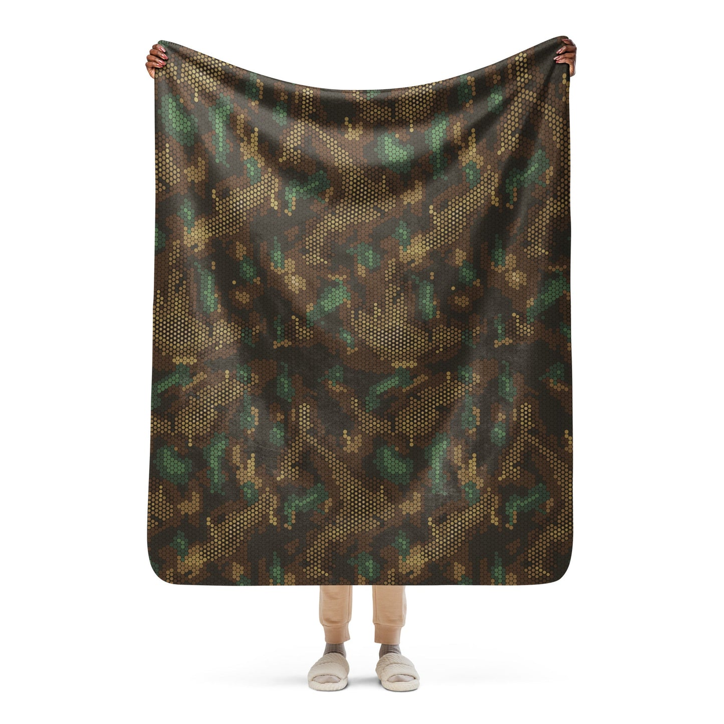 Multi-terrain Dot CAMO Sherpa blanket - 50″×60″ - Blankets