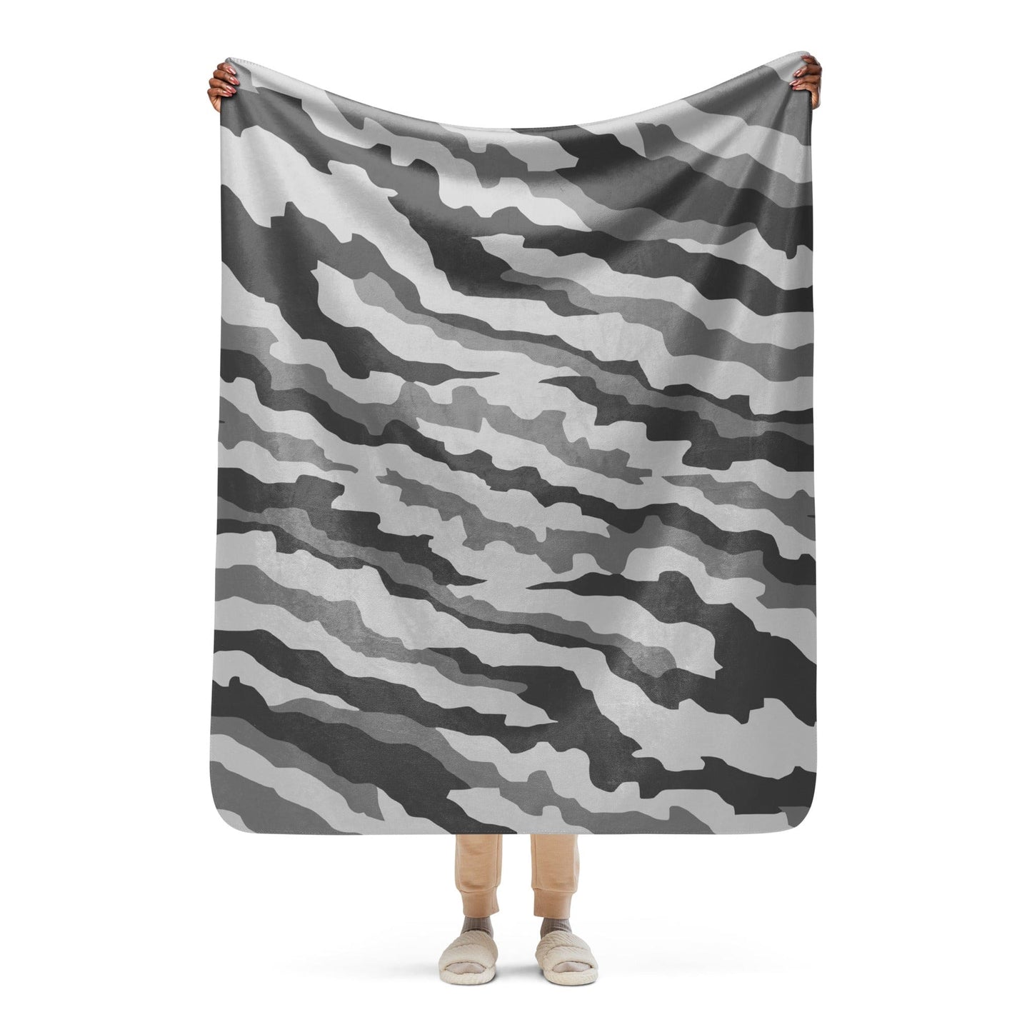 Snake Plissken Urban Movie CAMO Sherpa blanket - 50″×60″ - Blankets