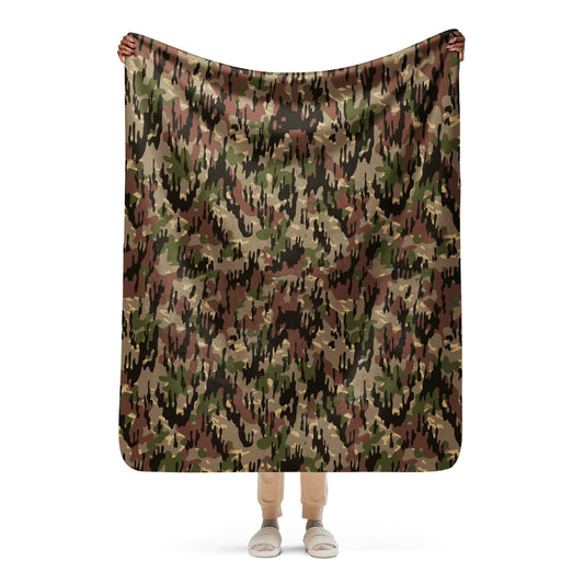 Spanish Rocosos Guerrillero CAMO Sherpa blanket - 50″×60″ - Blankets
