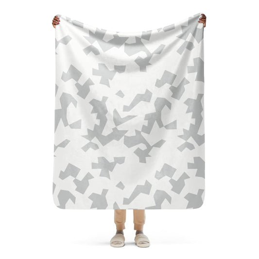 Swedish Snow CAMO Sherpa blanket - 50″×60″