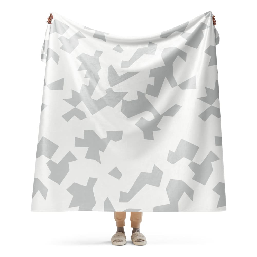 Swedish Snow CAMO Sherpa blanket - 60″×80″