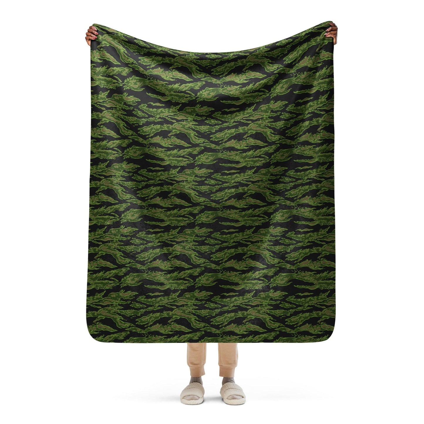Canadian Tiger Stripe CAMO Sherpa blanket - 50″×60″ - Blankets