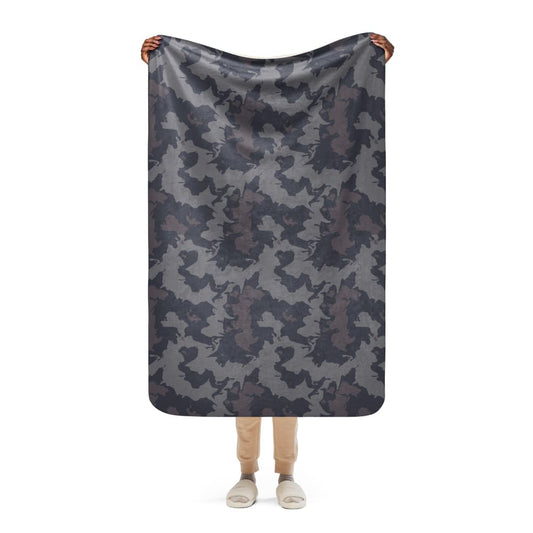 Urban Rust CAMO Sherpa blanket - 37″×57″