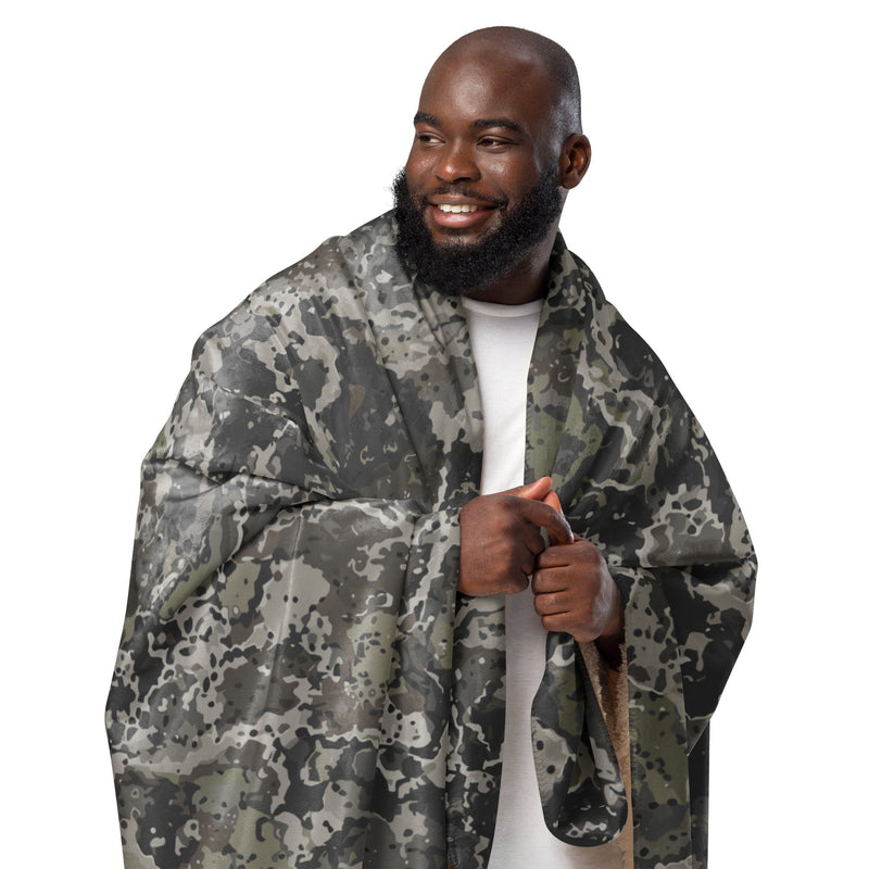 A2 Pandora Alpine CAMO Sherpa Blanket