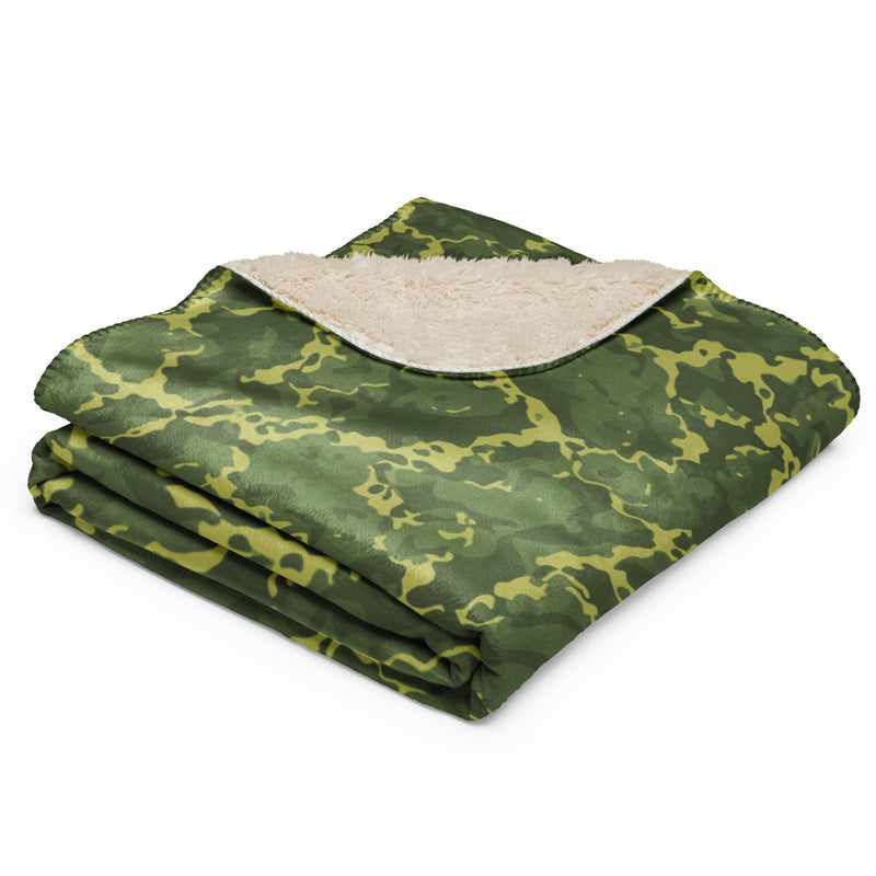 A2 Pandora Jungle CAMO Sherpa Blanket