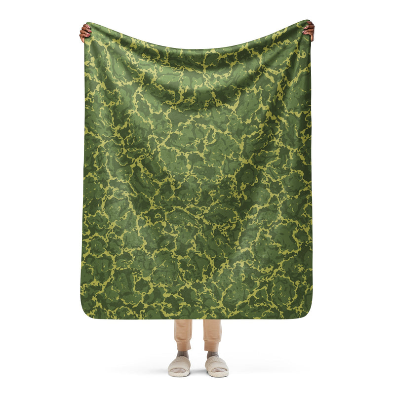 A2 Pandora Jungle CAMO Sherpa Blanket - 50″×60″