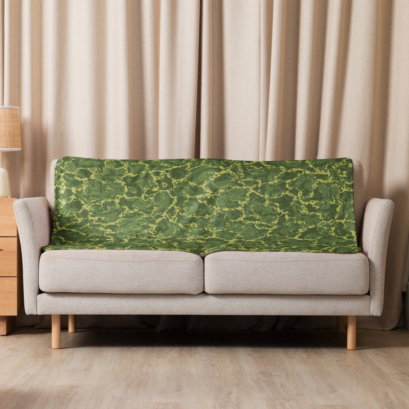 A2 Pandora Jungle CAMO Sherpa Blanket