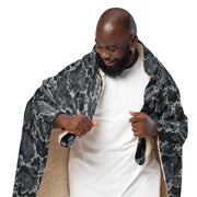 A2 Pandora Urban CAMO Sherpa Blanket