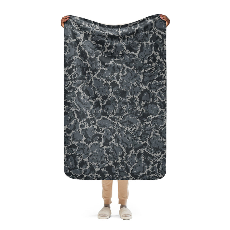 A2 Pandora Urban CAMO Sherpa Blanket - 37″×57″
