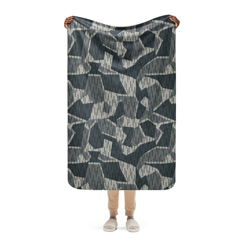 Lunar Vector CAMO Sherpa Blanket - 37″×57″