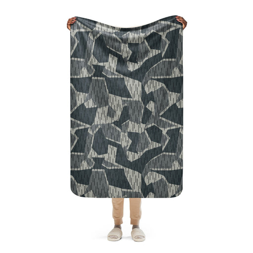 Lunar Vector CAMO Sherpa Blanket - 37″×57″