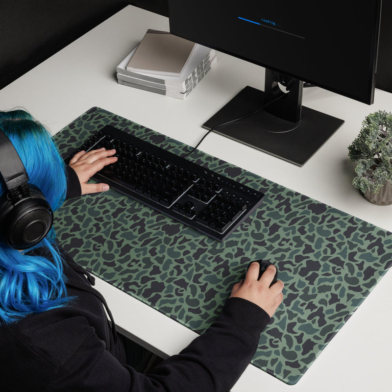 Duck Hunter Woodland Spot CAMO Universal Large Desk Pad