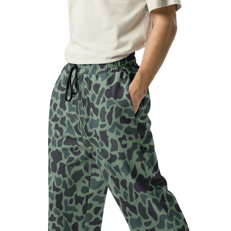 Duck Hunter Woodland Spot CAMO Unisex Wide-Leg Joggers