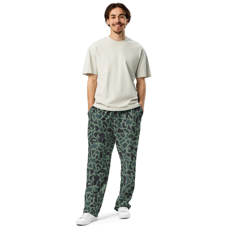 Duck Hunter Woodland Spot CAMO Unisex Wide-Leg Joggers