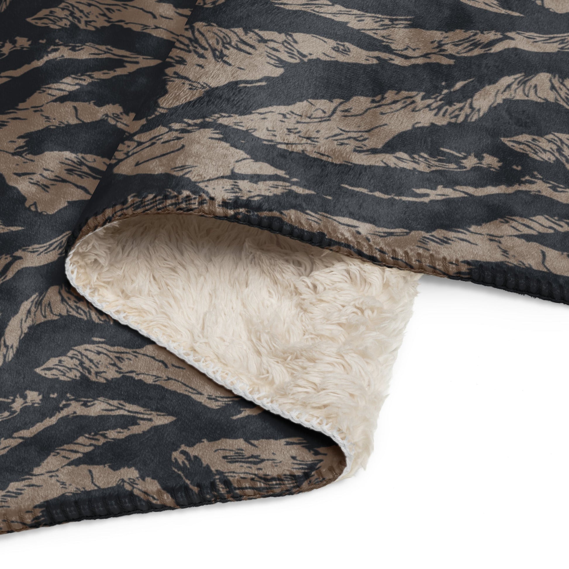Afghanistan Taliban Special Forces Badri Tiger Stripe CAMO Sherpa blanket - Blankets
