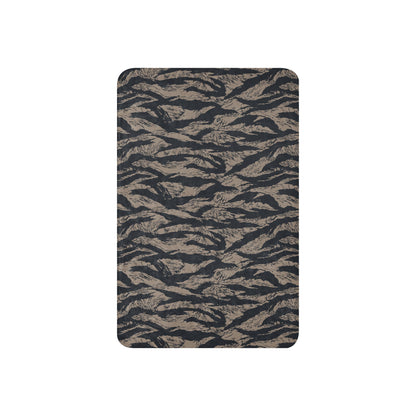 Afghanistan Taliban Special Forces Badri Tiger Stripe CAMO Sherpa blanket - Blankets