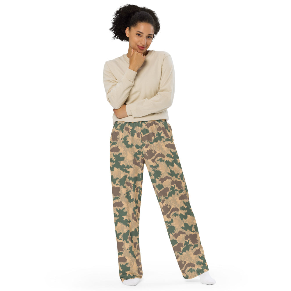 African Pinwheel CAMO unisex wide-leg pants - Unisex Wide-Leg Pants