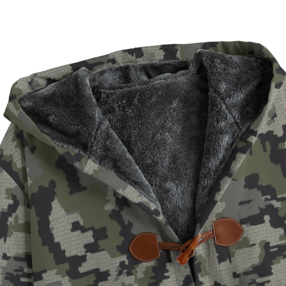 Alaska Alpine CAMO Men’s Horn Buckle Sherpa Coat - Mens Horn Buckle Sherpa Coat