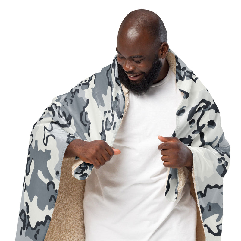 Alaska Chocolate Chip Arctic CAMO Sherpa Blanket