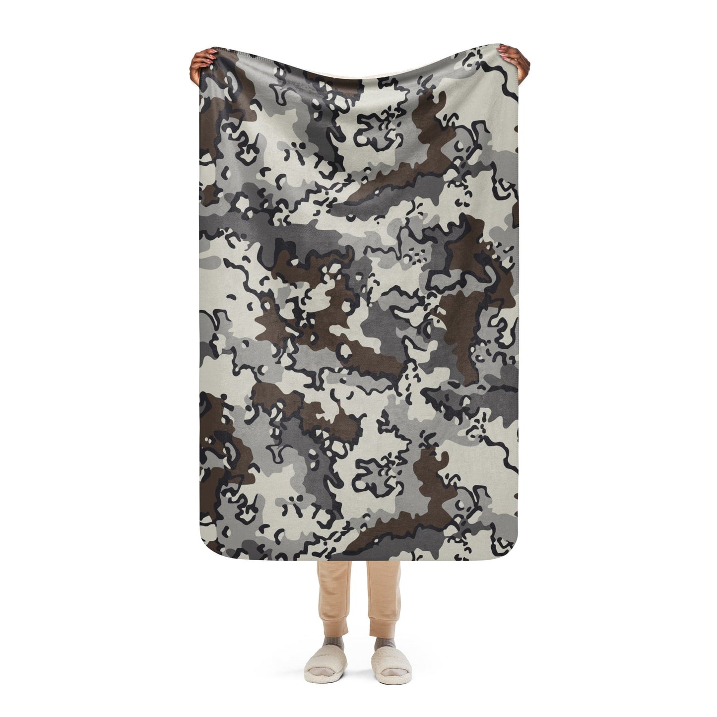 Alaska Chocolate Chip Tundra CAMO Sherpa blanket - 37″×57″ - Blankets