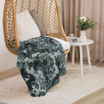 Alaska Chocolate Chip Urban CAMO Sherpa blanket - Blankets