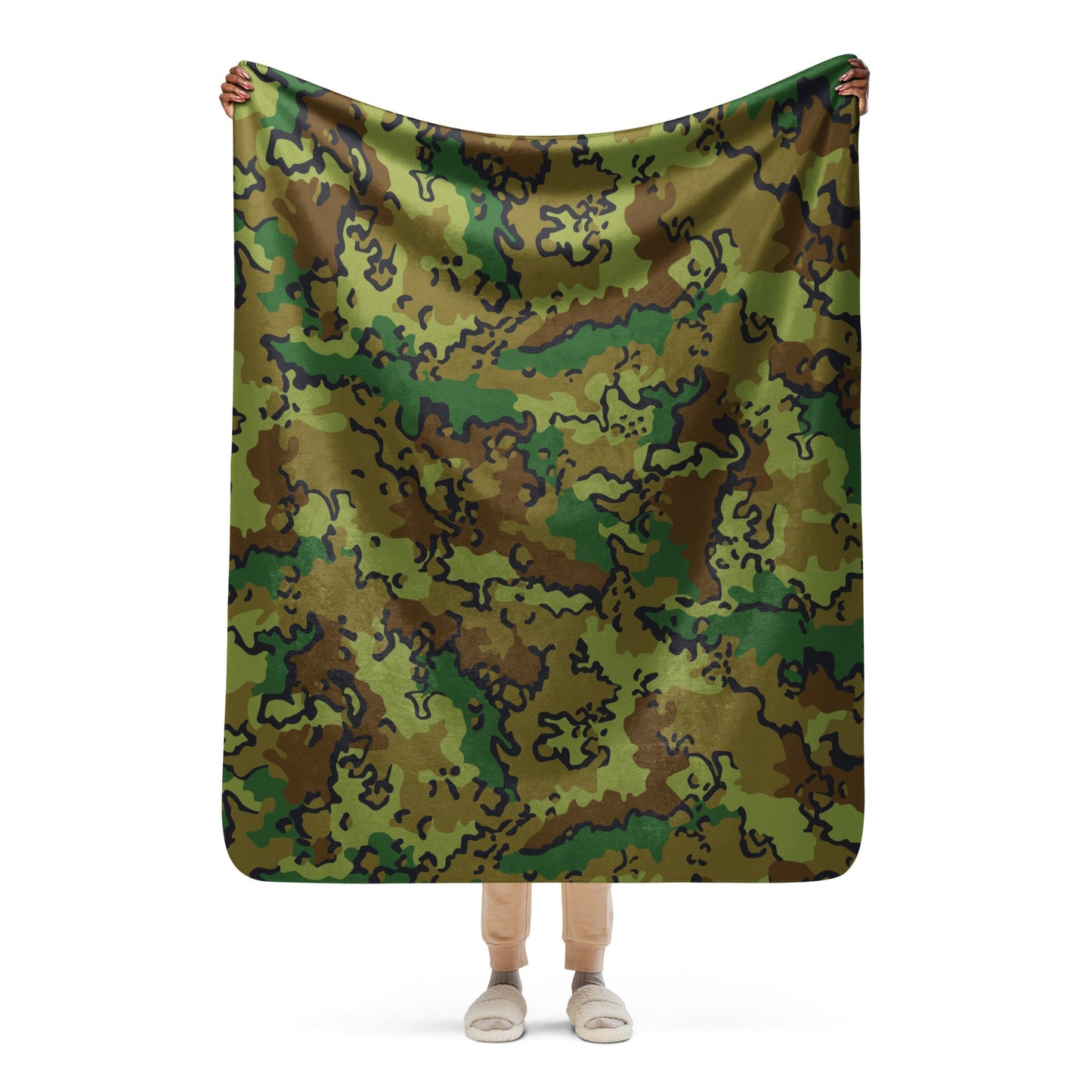 Alaska Chocolate Chip Woodland CAMO Sherpa Blanket - 50″×60″
