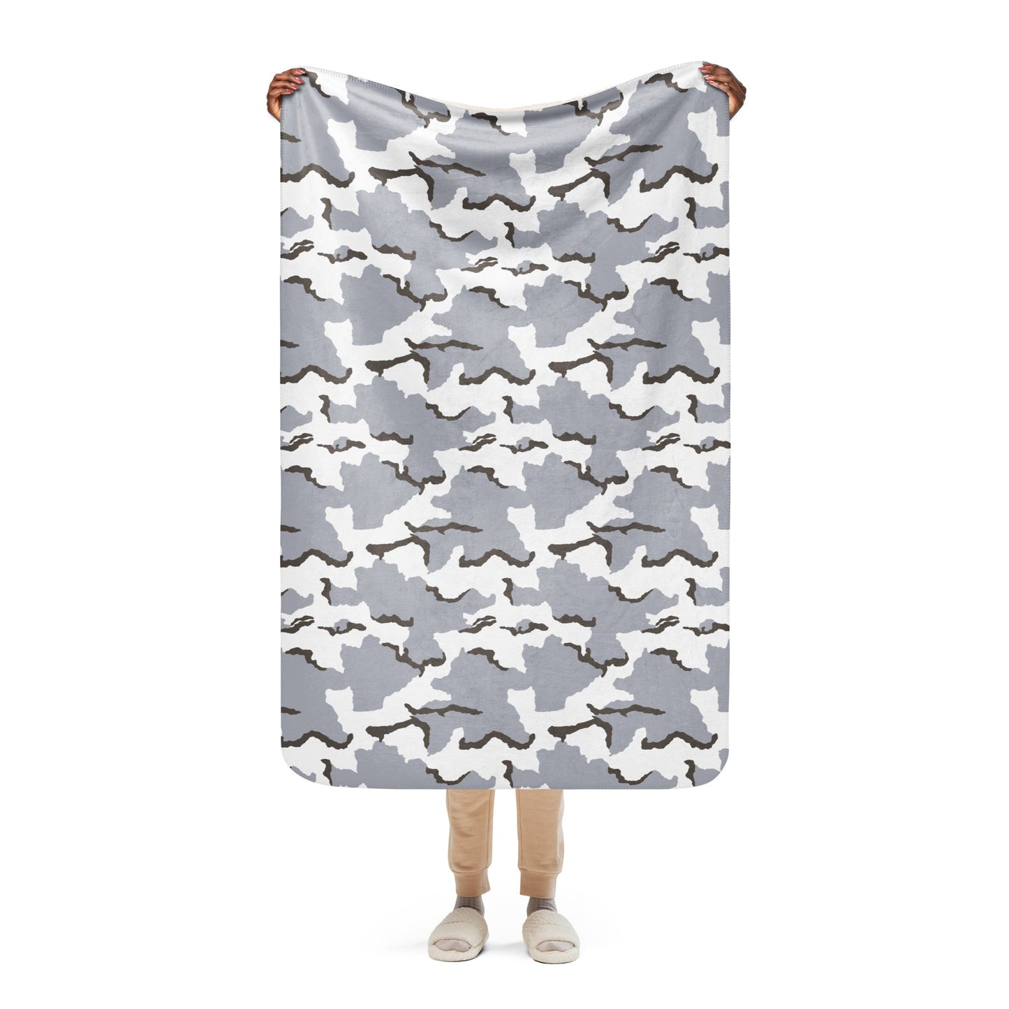 Alaska Tundra CAMO Sherpa blanket - 37″×57″ - Blankets