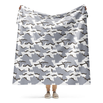 Alaska Tundra CAMO Sherpa blanket - 60″×80″ - Blankets