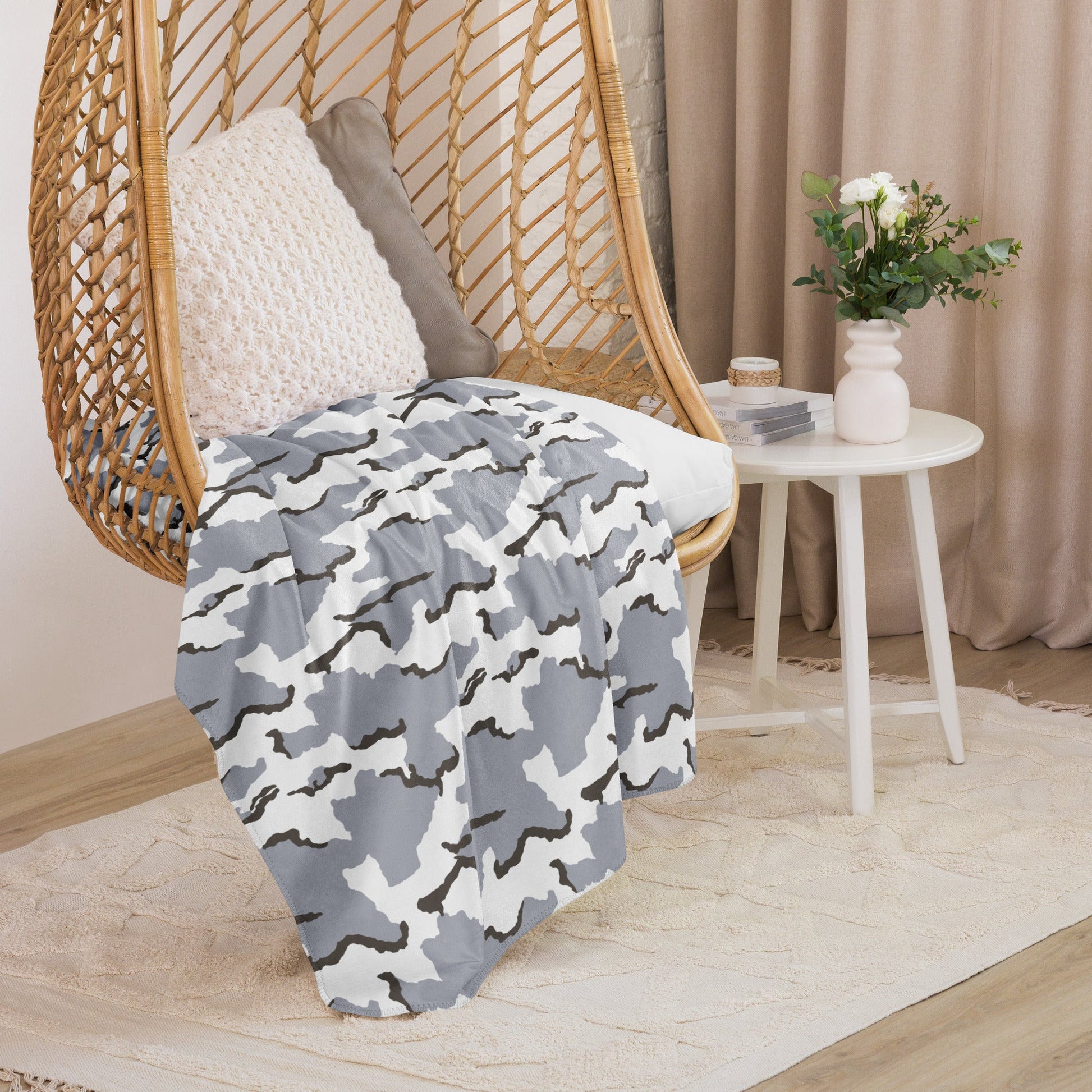 Alaska Tundra CAMO Sherpa blanket - Blankets