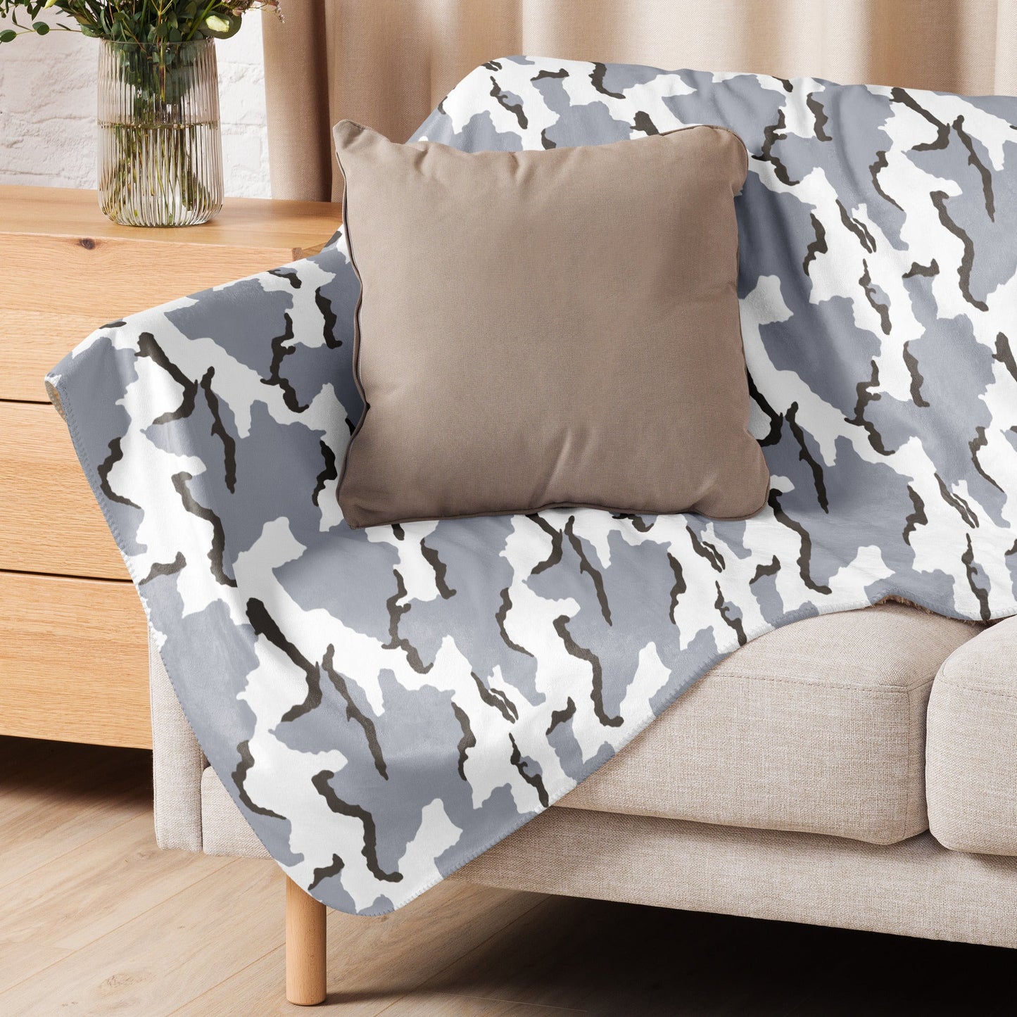 Alaska Tundra CAMO Sherpa blanket - Blankets
