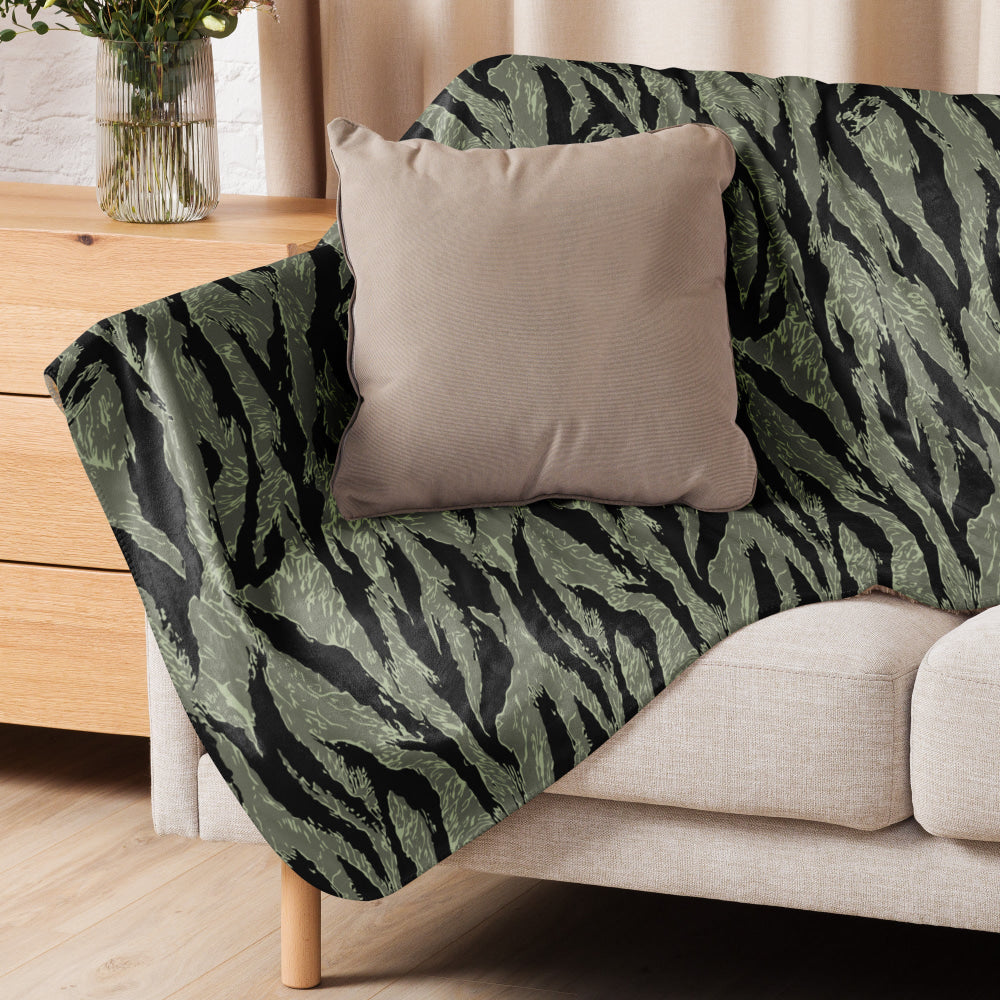 All-Terrain Tiger Stripe OPFOR Night CAMO Sherpa blanket - Blanket