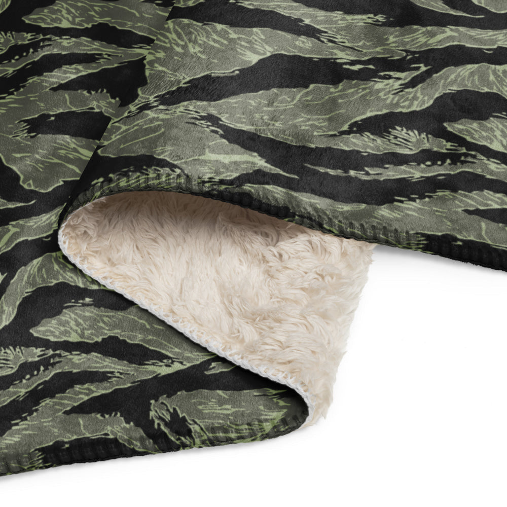 All-Terrain Tiger Stripe OPFOR Night CAMO Sherpa blanket - Blanket