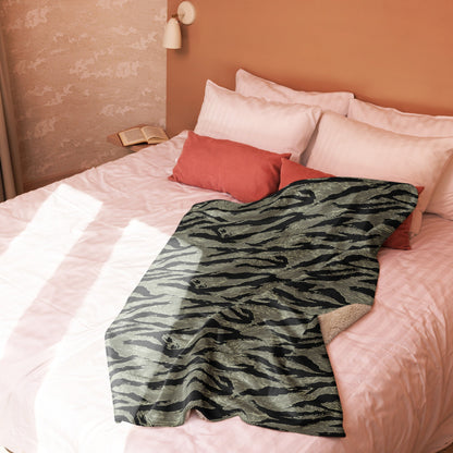 All-Terrain Tiger Stripe OPFOR Night CAMO Sherpa blanket - Blanket