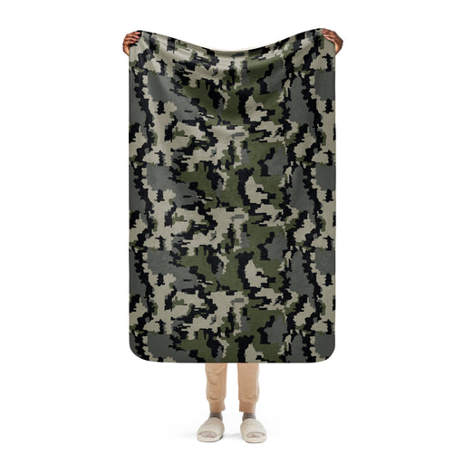 Alpine Invader CAMO Sherpa Blanket - 37″×57″
