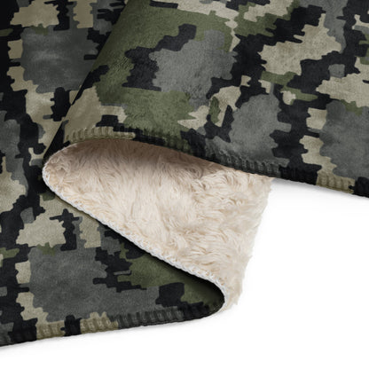 Alpine Invader CAMO Sherpa Blanket