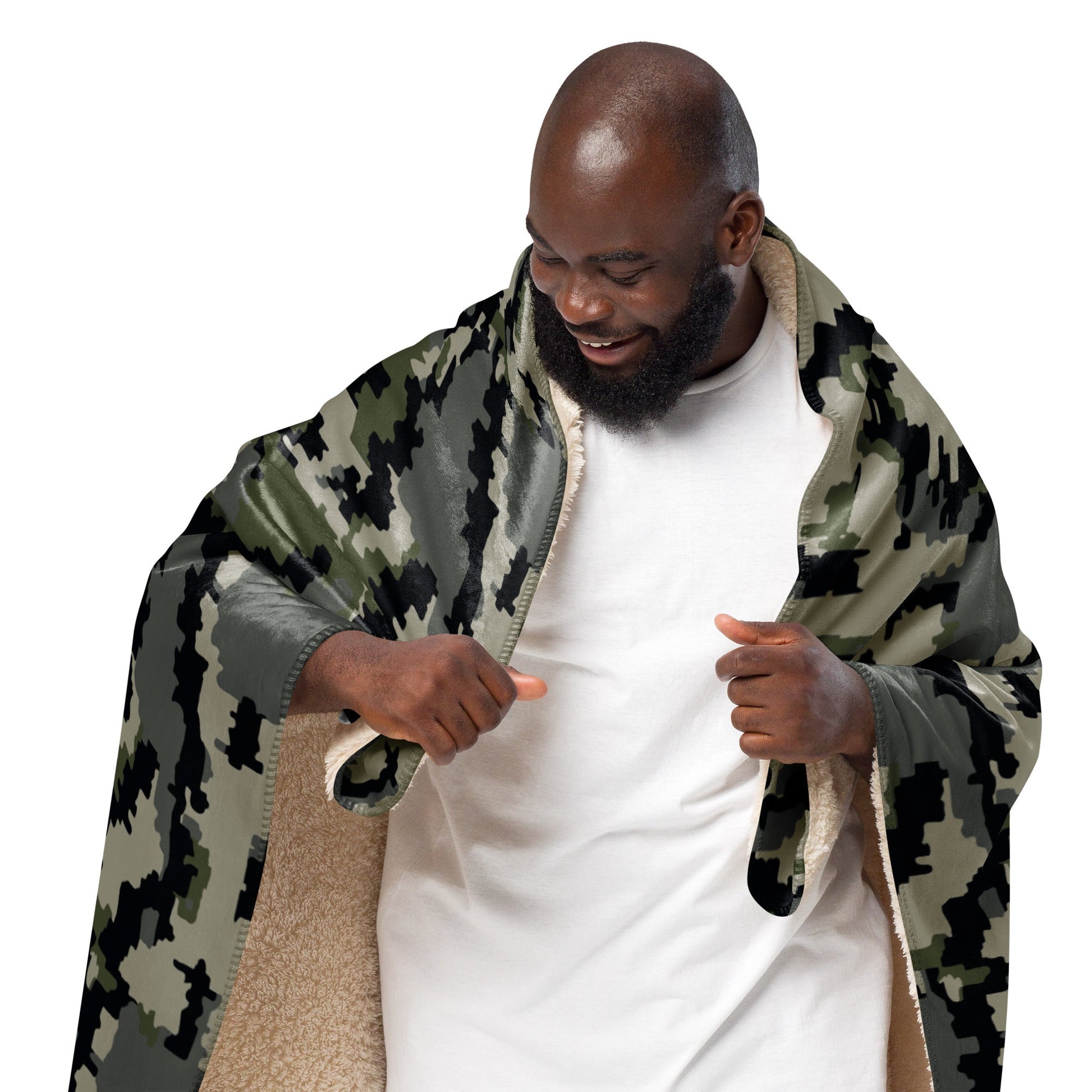 Alpine Invader CAMO Sherpa Blanket