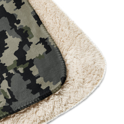 Alpine Invader CAMO Sherpa Blanket